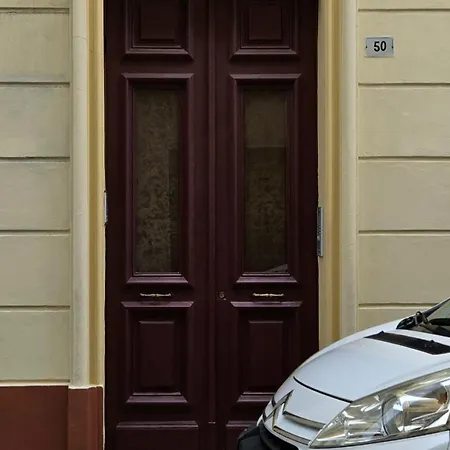 Riviera Apartment